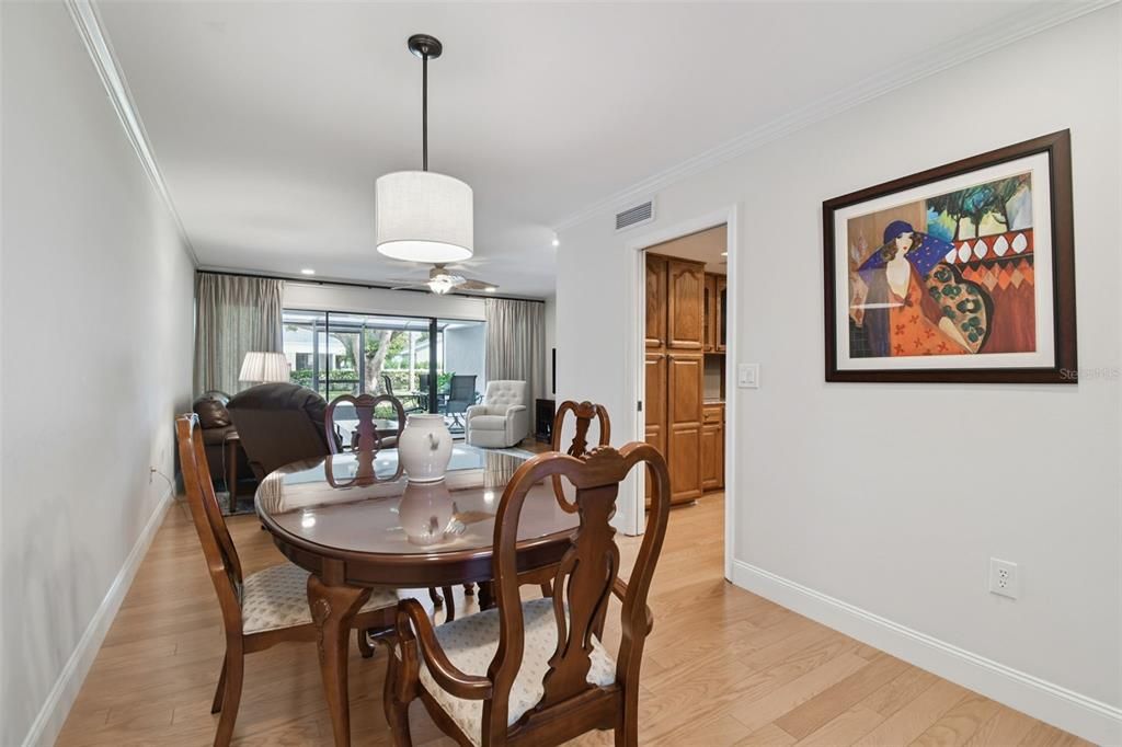 Active With Contract: $395,000 (2 beds, 2 baths, 1320 Square Feet)