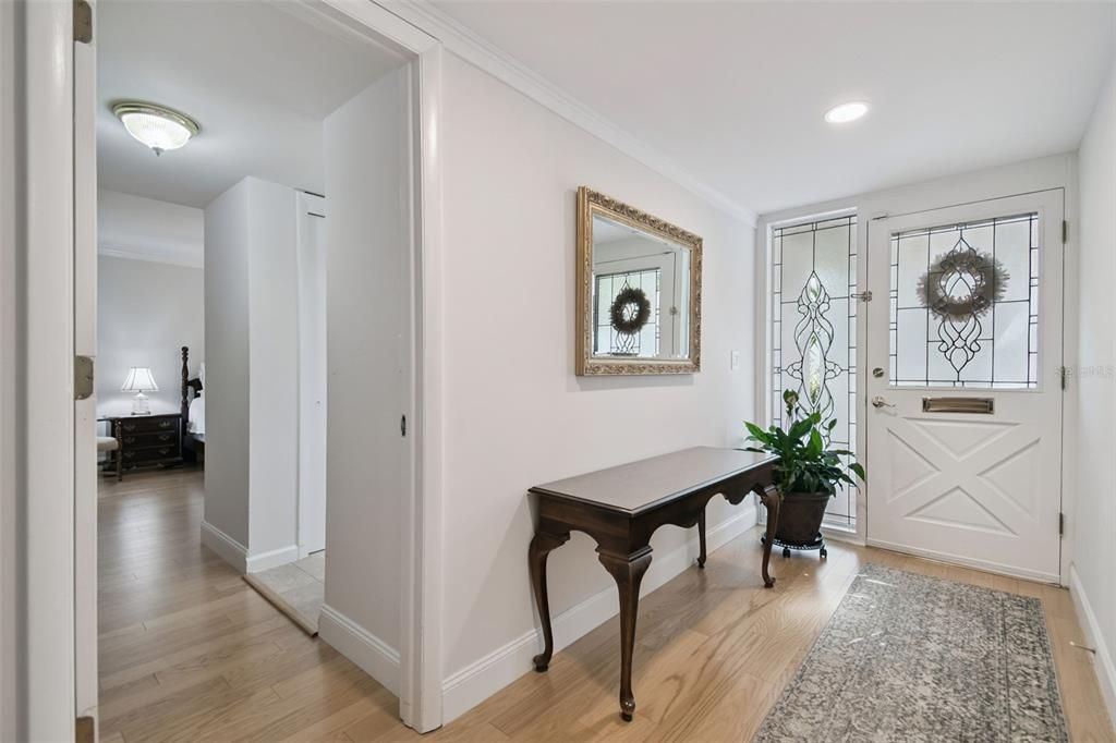 Active With Contract: $395,000 (2 beds, 2 baths, 1320 Square Feet)