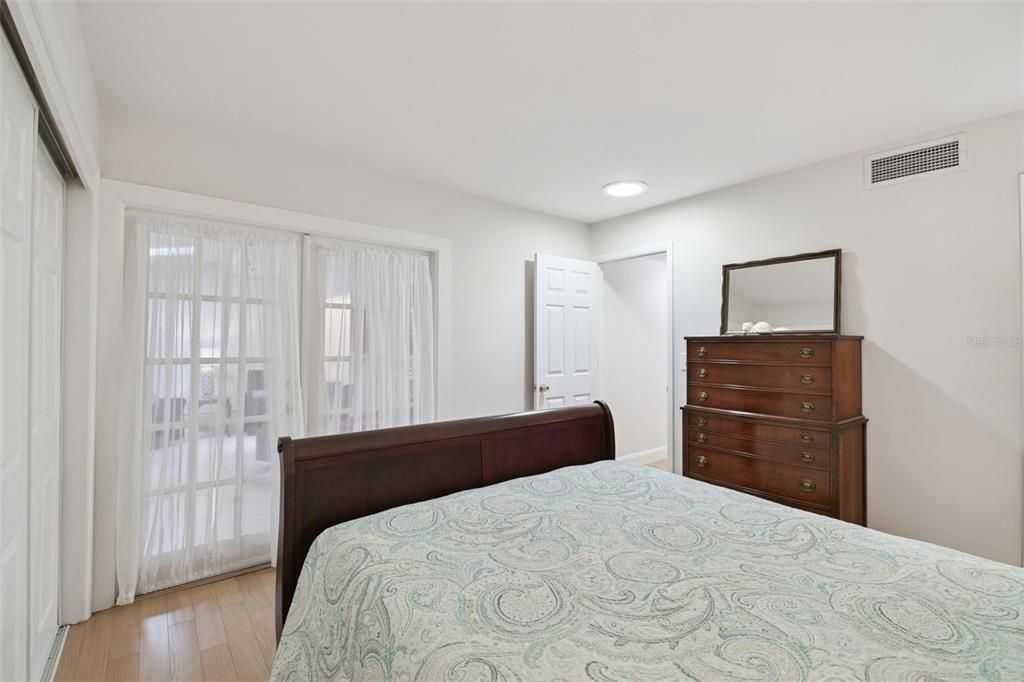 Active With Contract: $395,000 (2 beds, 2 baths, 1320 Square Feet)