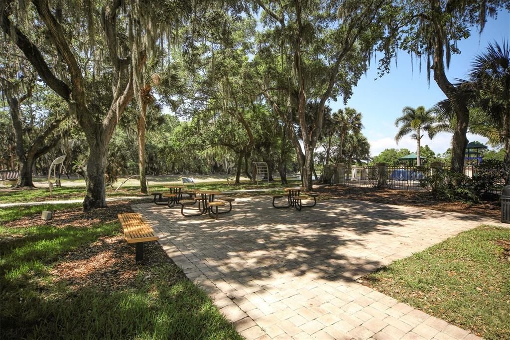 Active With Contract: $635,000 (3 beds, 2 baths, 2359 Square Feet)