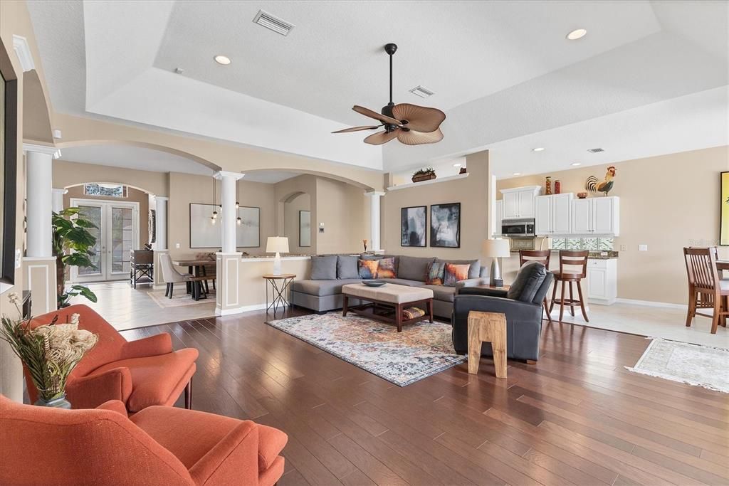 Active With Contract: $635,000 (3 beds, 2 baths, 2359 Square Feet)