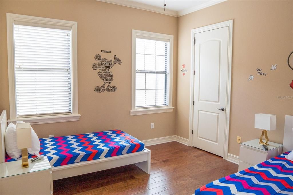 For Sale: $815,000 (4 beds, 4 baths, 3177 Square Feet)