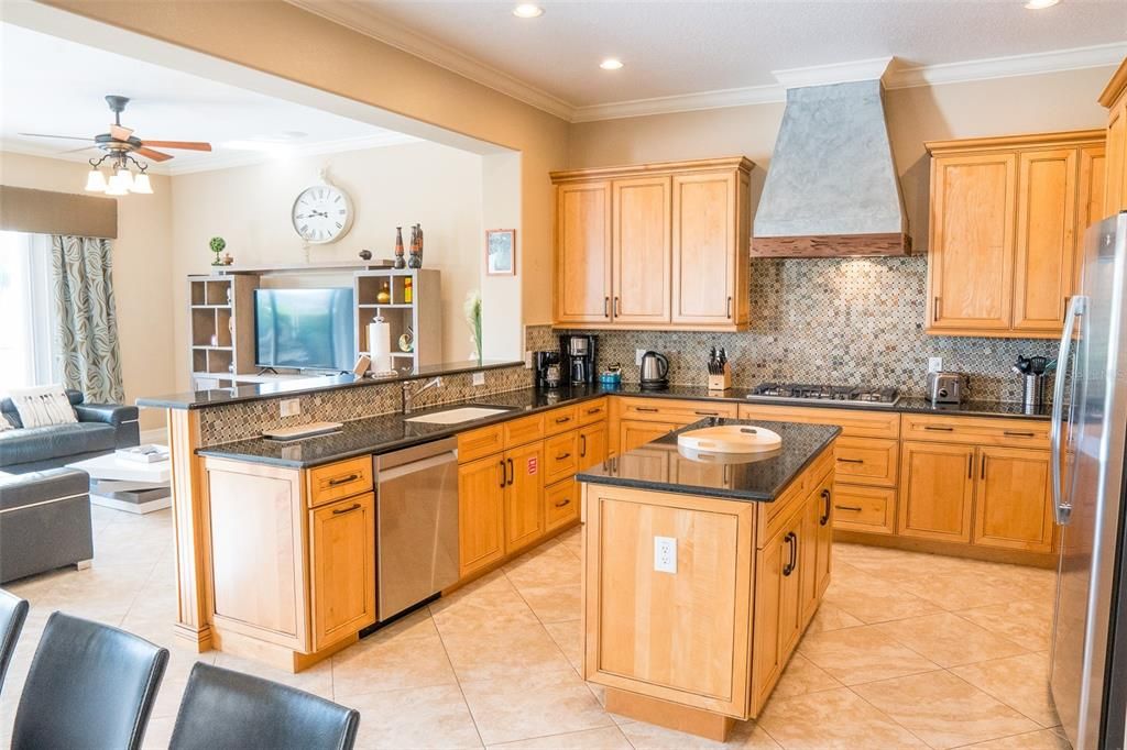 For Sale: $815,000 (4 beds, 4 baths, 3177 Square Feet)