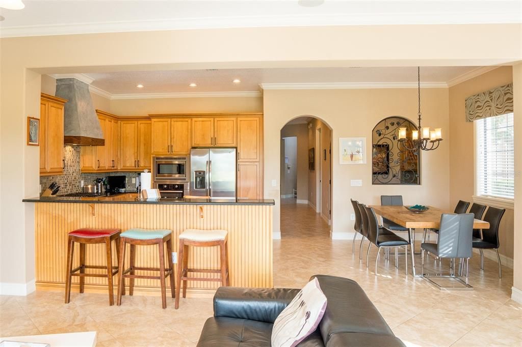 For Sale: $815,000 (4 beds, 4 baths, 3177 Square Feet)