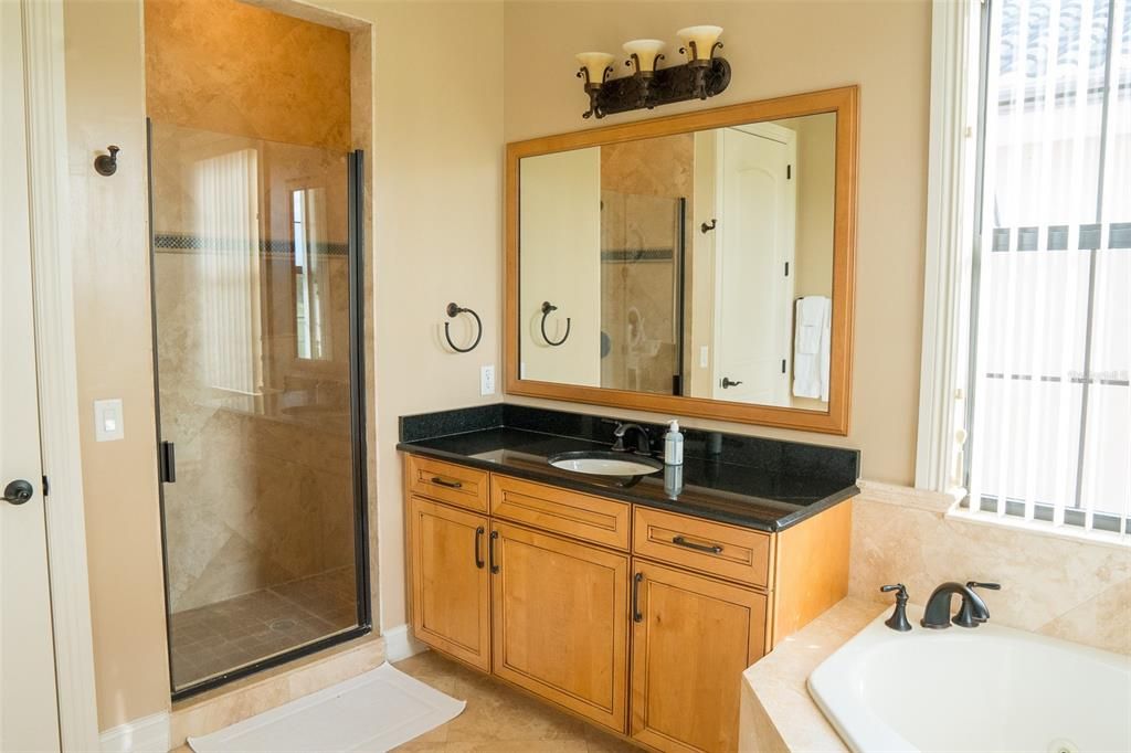 For Sale: $815,000 (4 beds, 4 baths, 3177 Square Feet)