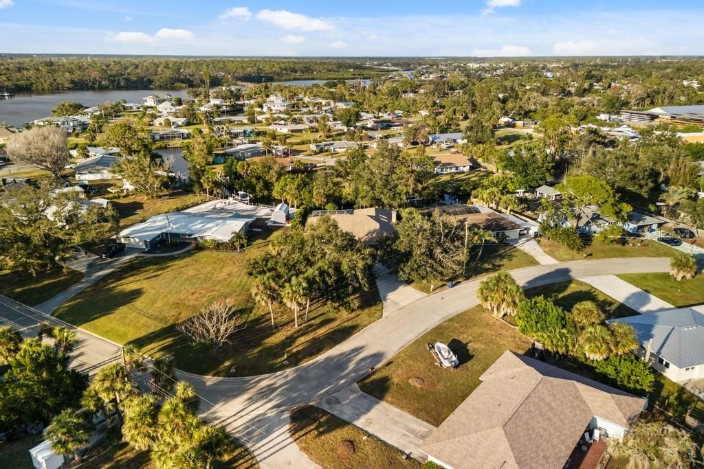 For Sale: $1,200,000 (3 beds, 3 baths, 2403 Square Feet)