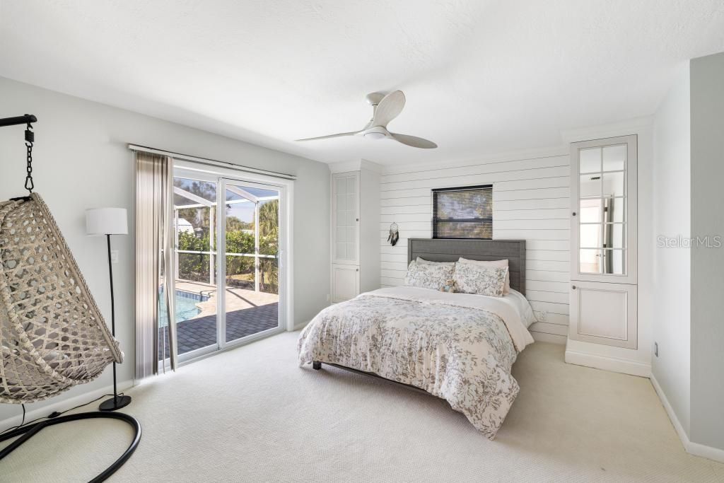 For Sale: $1,200,000 (3 beds, 3 baths, 2403 Square Feet)