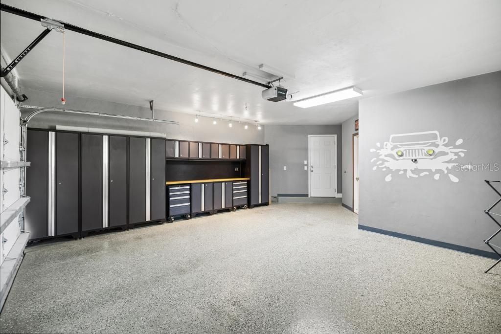 For Sale: $1,200,000 (3 beds, 3 baths, 2403 Square Feet)