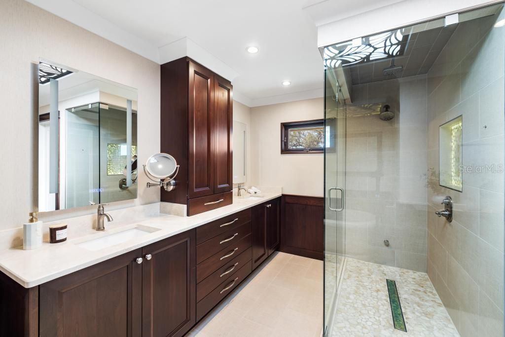 For Sale: $1,200,000 (3 beds, 3 baths, 2403 Square Feet)