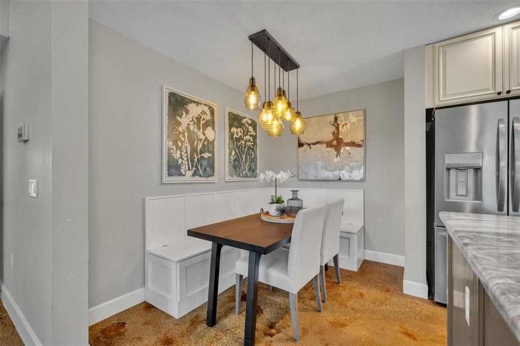 Active With Contract: $2,950,000 (3 beds, 2 baths, 2200 Square Feet)