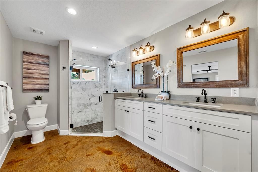 Active With Contract: $2,950,000 (3 beds, 2 baths, 2200 Square Feet)