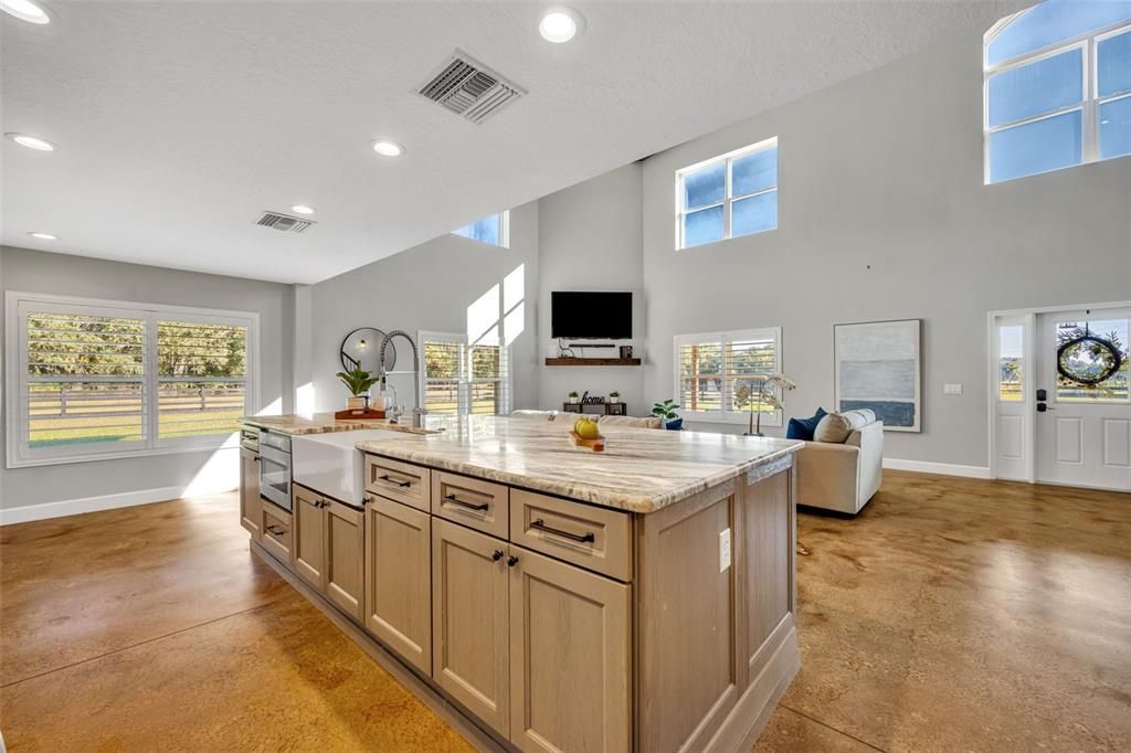 Active With Contract: $2,950,000 (3 beds, 2 baths, 2200 Square Feet)