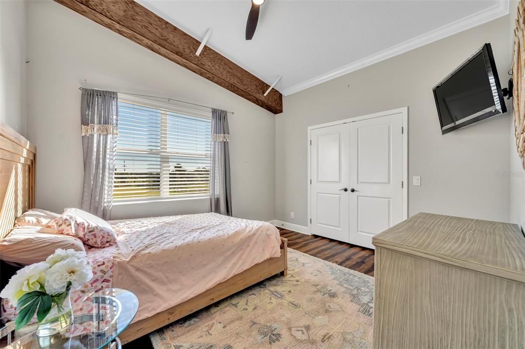 Active With Contract: $2,950,000 (3 beds, 2 baths, 2200 Square Feet)