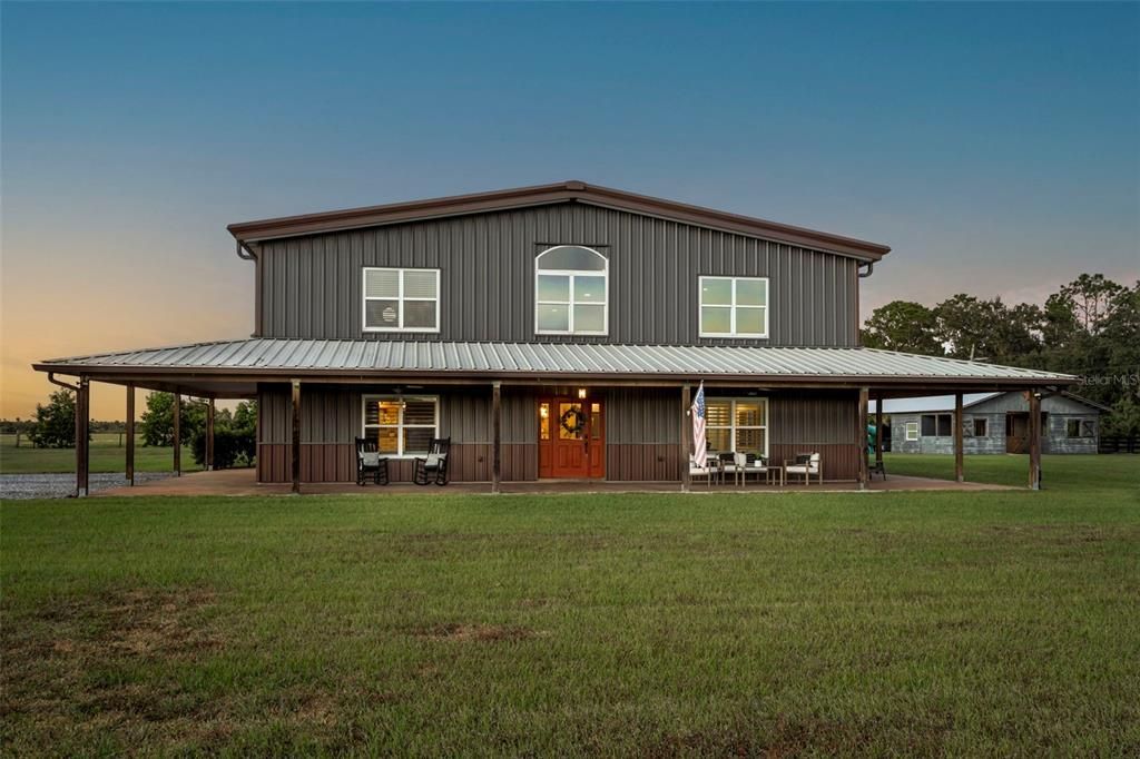 Active With Contract: $2,950,000 (3 beds, 2 baths, 2200 Square Feet)