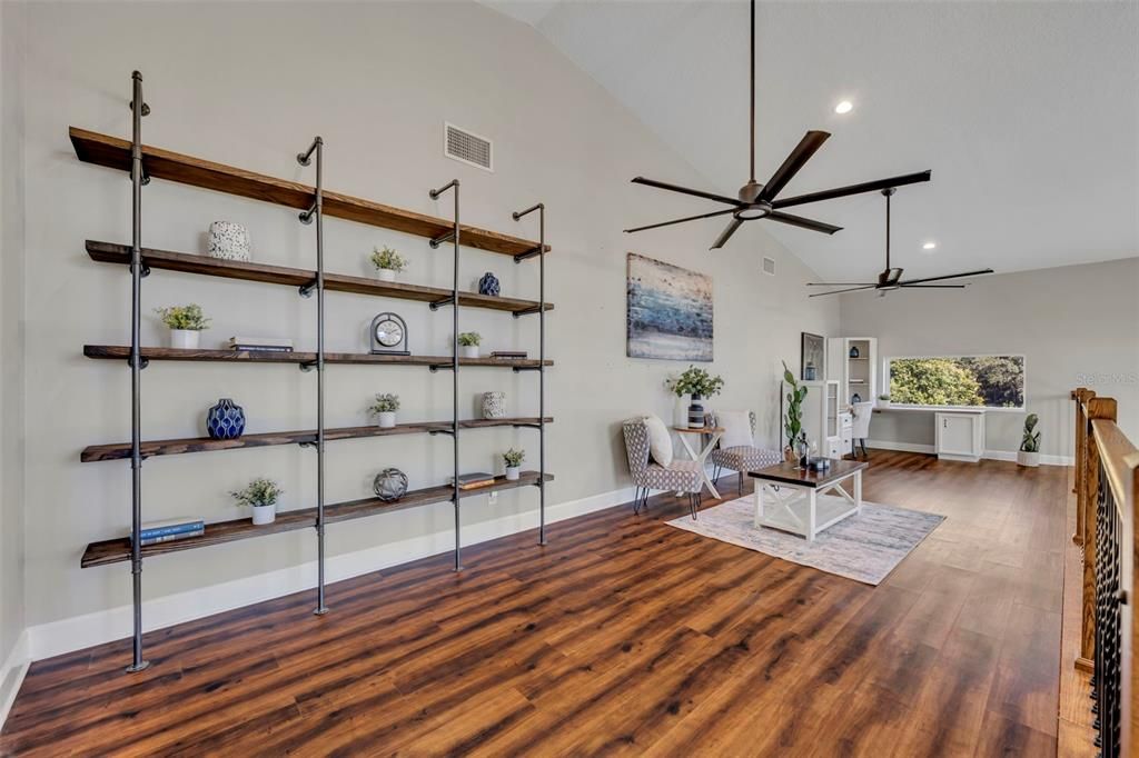 Active With Contract: $2,950,000 (3 beds, 2 baths, 2200 Square Feet)