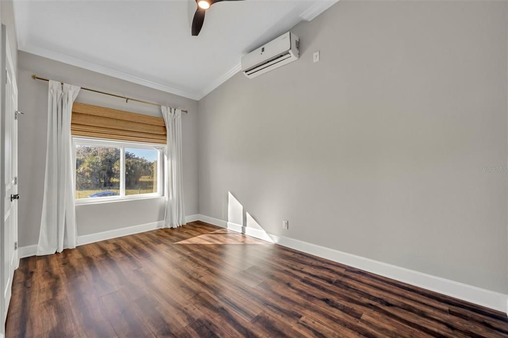 Active With Contract: $2,950,000 (3 beds, 2 baths, 2200 Square Feet)