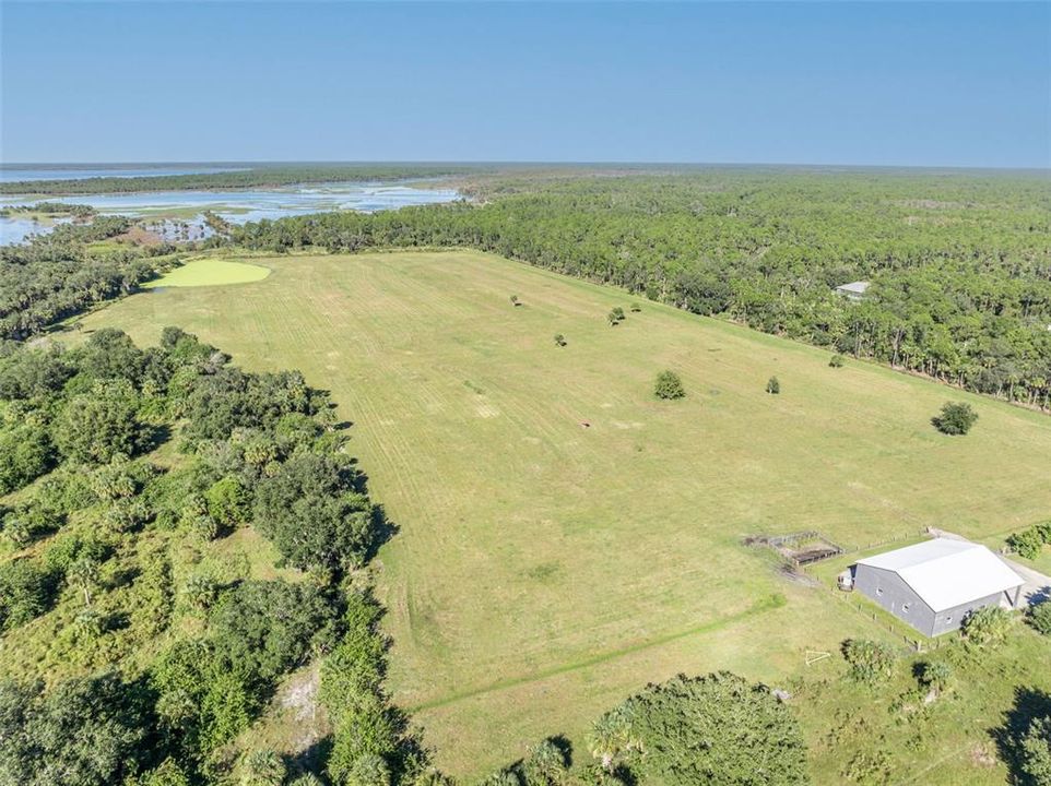 Active With Contract: $2,950,000 (3 beds, 2 baths, 2200 Square Feet)