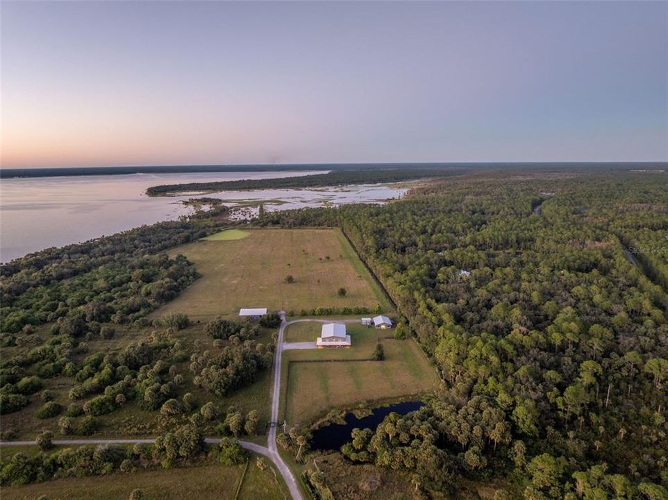 Active With Contract: $2,950,000 (3 beds, 2 baths, 2200 Square Feet)