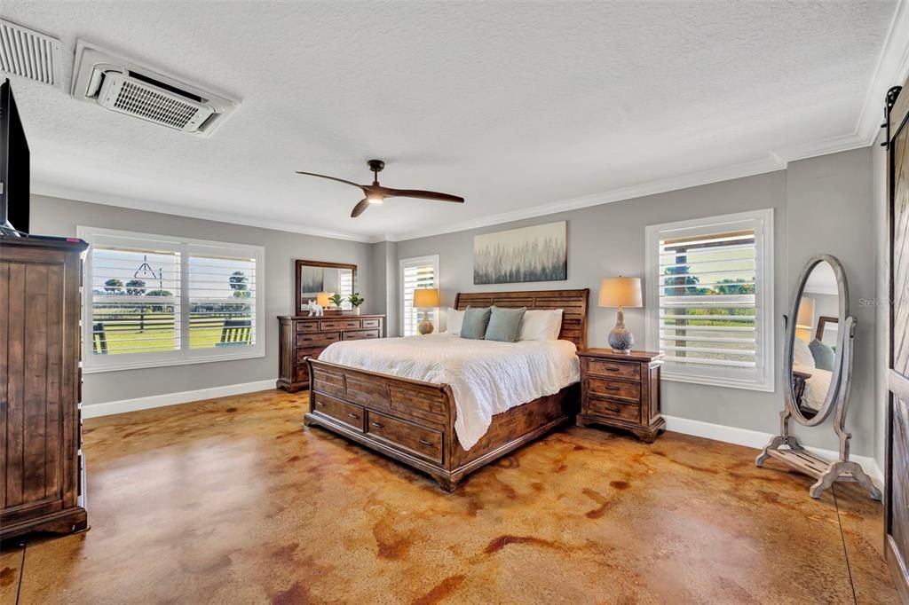 Active With Contract: $2,950,000 (3 beds, 2 baths, 2200 Square Feet)