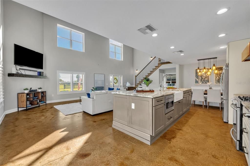 Active With Contract: $2,950,000 (3 beds, 2 baths, 2200 Square Feet)