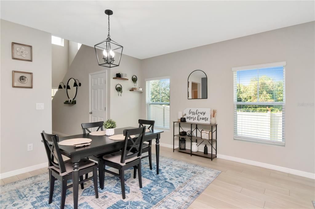 For Sale: $465,000 (5 beds, 3 baths, 2517 Square Feet)