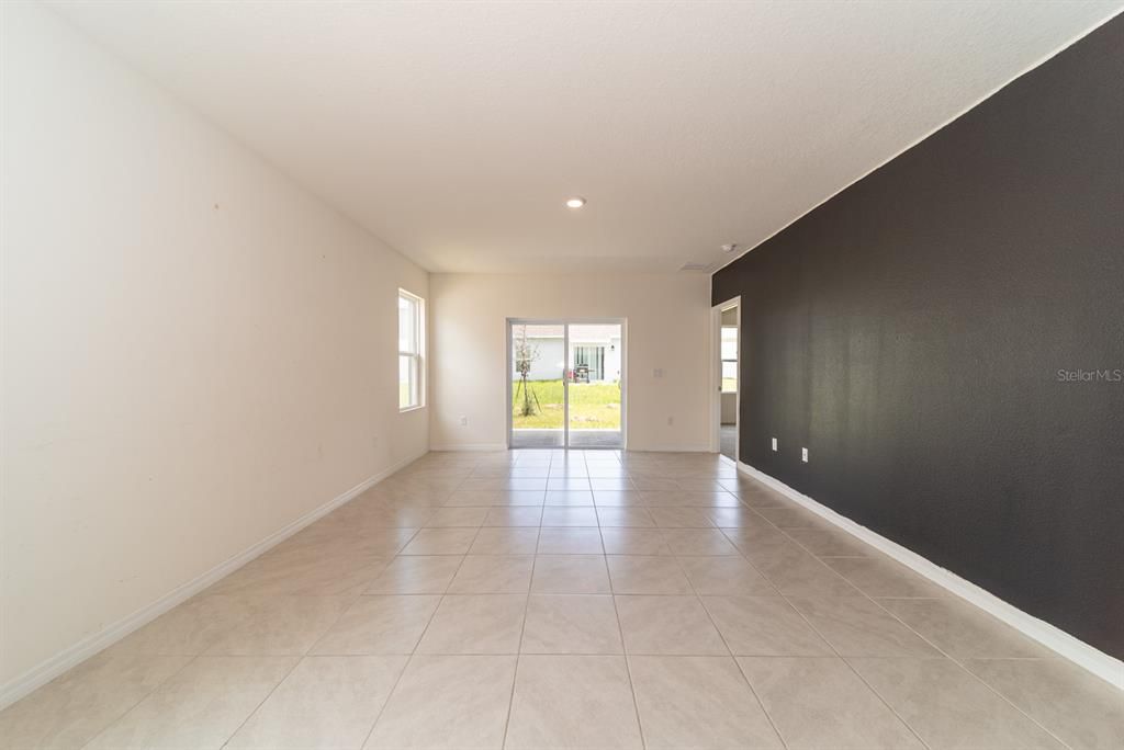 For Sale: $344,997 (3 beds, 2 baths, 1625 Square Feet)