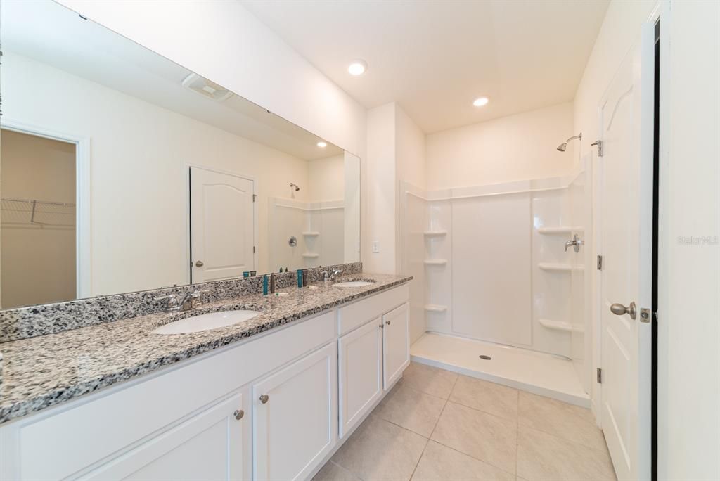 For Sale: $344,997 (3 beds, 2 baths, 1625 Square Feet)