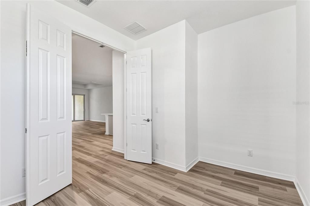For Sale: $379,999 (2 beds, 2 baths, 1452 Square Feet)