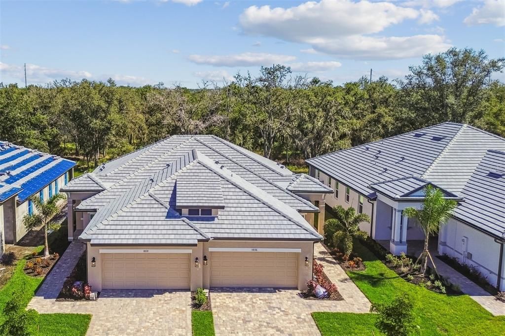 For Sale: $379,999 (2 beds, 2 baths, 1452 Square Feet)