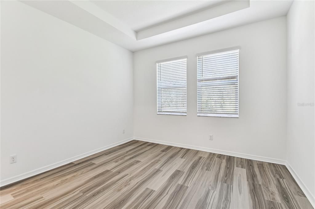 For Sale: $379,999 (2 beds, 2 baths, 1452 Square Feet)