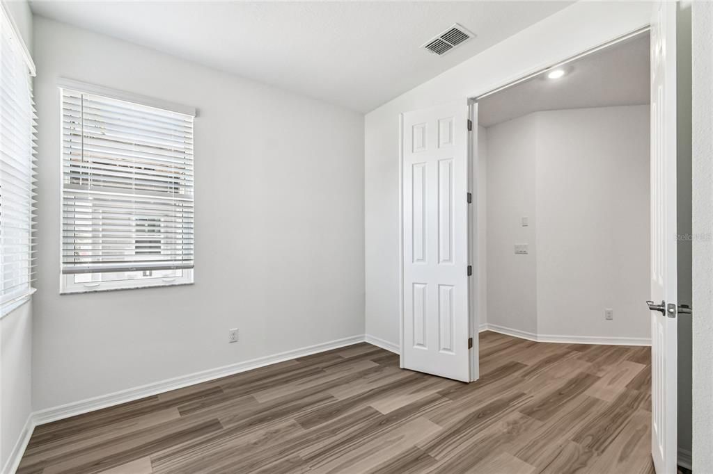 For Sale: $379,999 (2 beds, 2 baths, 1452 Square Feet)