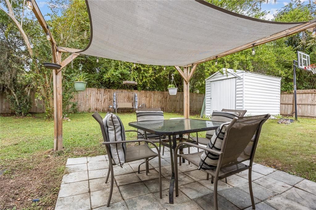 Active With Contract: $189,000 (3 beds, 1 baths, 1025 Square Feet)