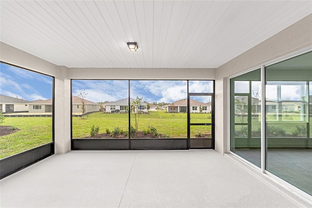 For Sale: $391,000 (2 beds, 2 baths, 2142 Square Feet)