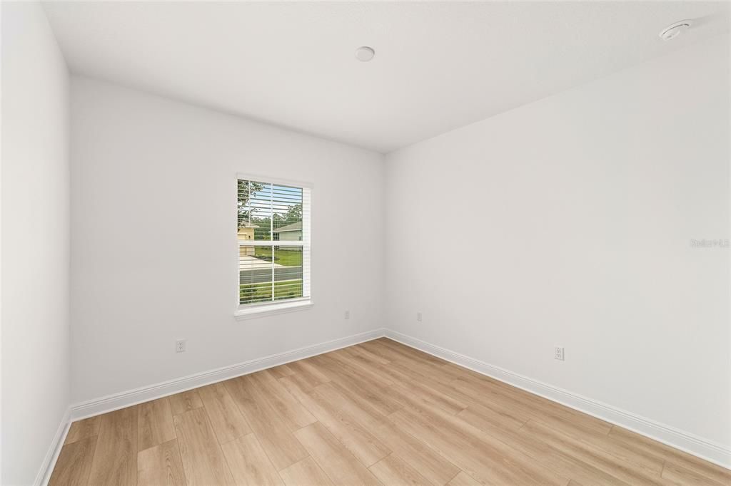 For Sale: $391,000 (2 beds, 2 baths, 2142 Square Feet)