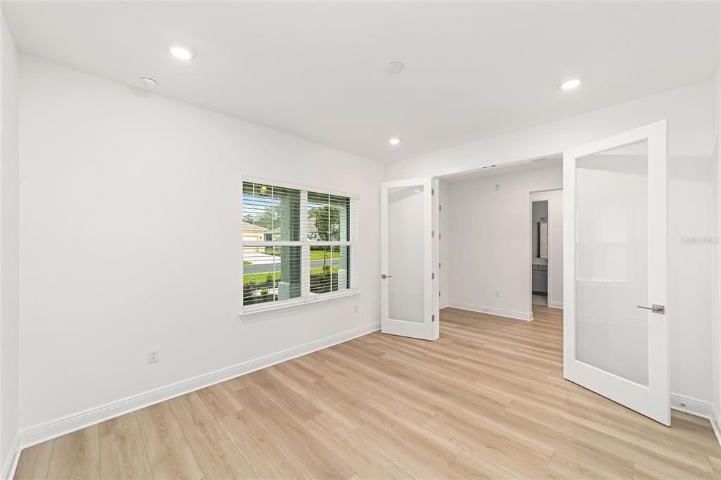 For Sale: $391,000 (2 beds, 2 baths, 2142 Square Feet)