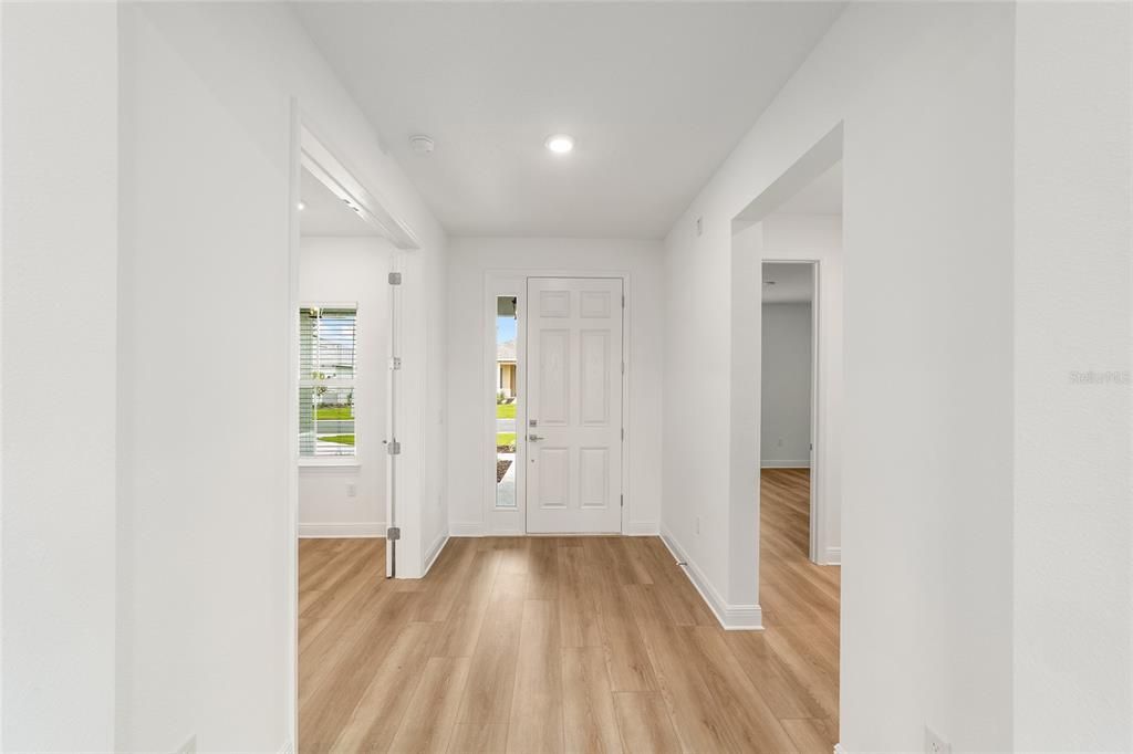 For Sale: $391,000 (2 beds, 2 baths, 2142 Square Feet)