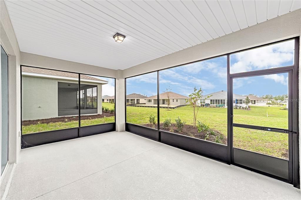 For Sale: $391,000 (2 beds, 2 baths, 2142 Square Feet)