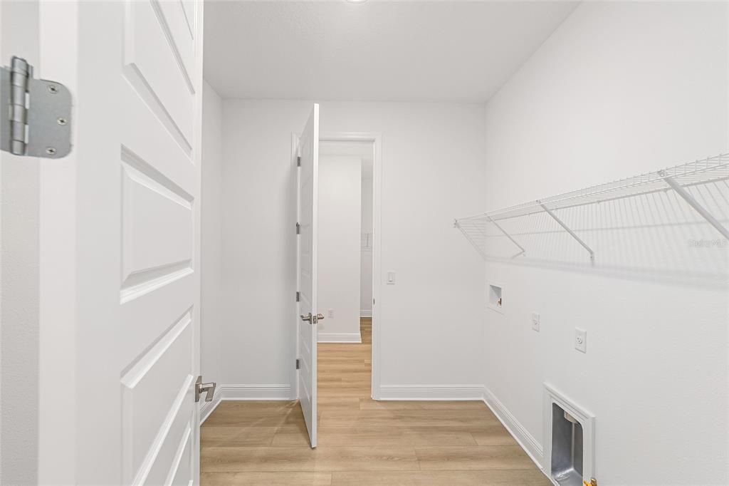 For Sale: $391,000 (2 beds, 2 baths, 2142 Square Feet)