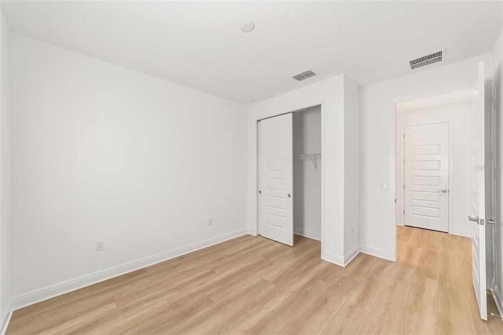 For Sale: $391,000 (2 beds, 2 baths, 2142 Square Feet)