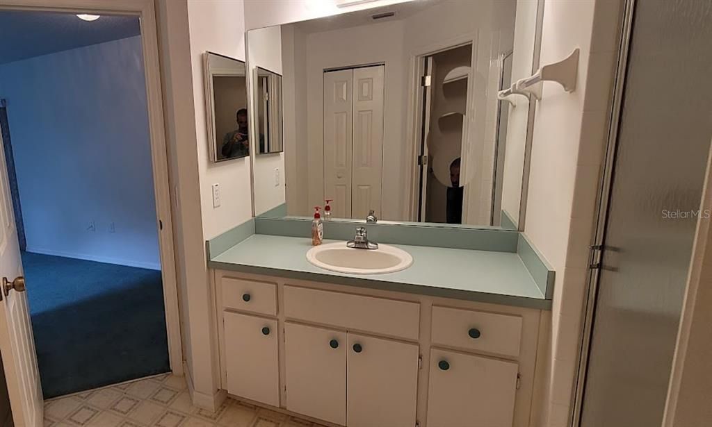 合同活跃: $178,000 (2 贝兹, 2 浴室, 1364 平方英尺)