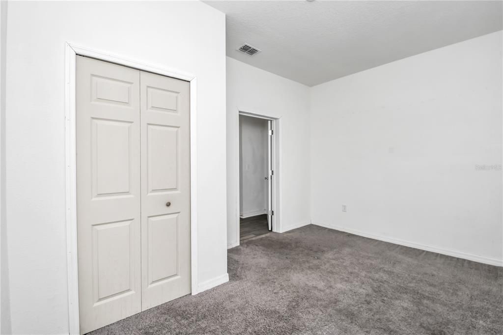 For Sale: $410,000 (4 beds, 2 baths, 2148 Square Feet)