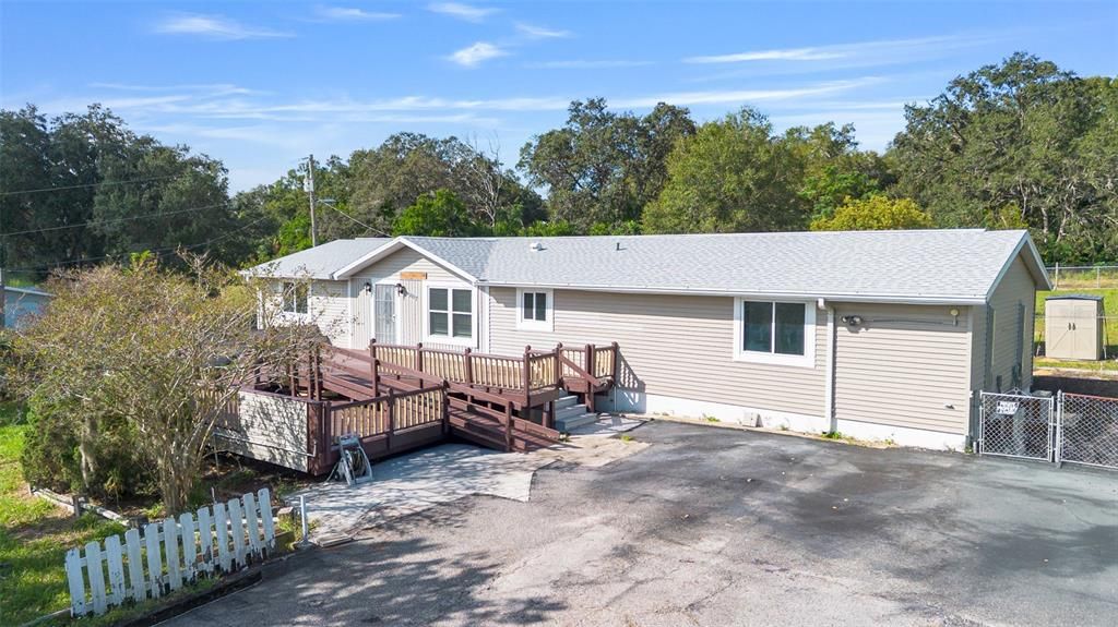 For Sale: $359,900 (4 beds, 2 baths, 1776 Square Feet)