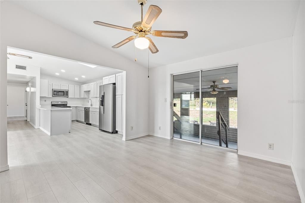 For Sale: $359,900 (4 beds, 2 baths, 1776 Square Feet)