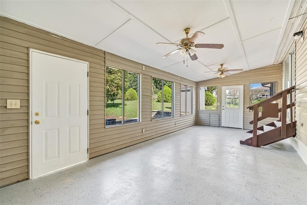 For Sale: $359,900 (4 beds, 2 baths, 1776 Square Feet)