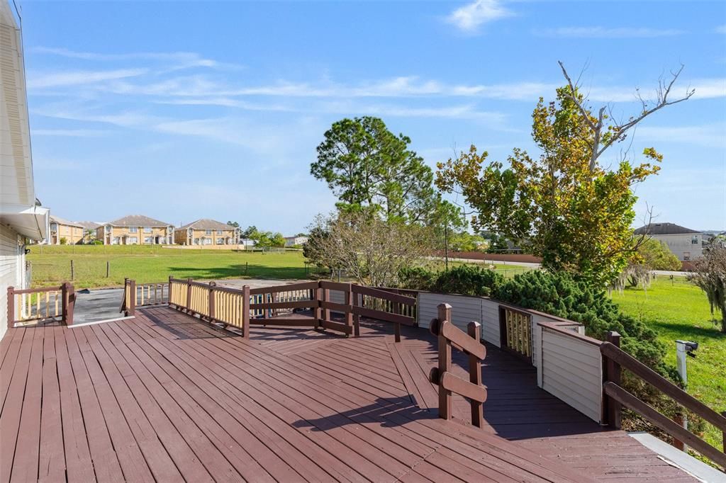 For Sale: $359,900 (4 beds, 2 baths, 1776 Square Feet)