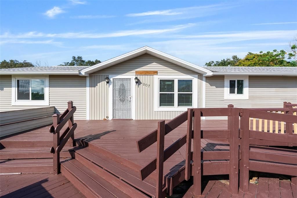 For Sale: $359,900 (4 beds, 2 baths, 1776 Square Feet)