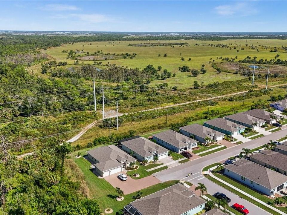 合同活跃: $444,000 (3 贝兹, 2 浴室, 2048 平方英尺)