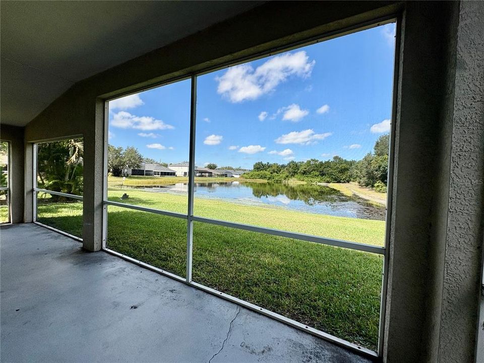 合同活跃: $1,995 (4 贝兹, 2 浴室, 1685 平方英尺)