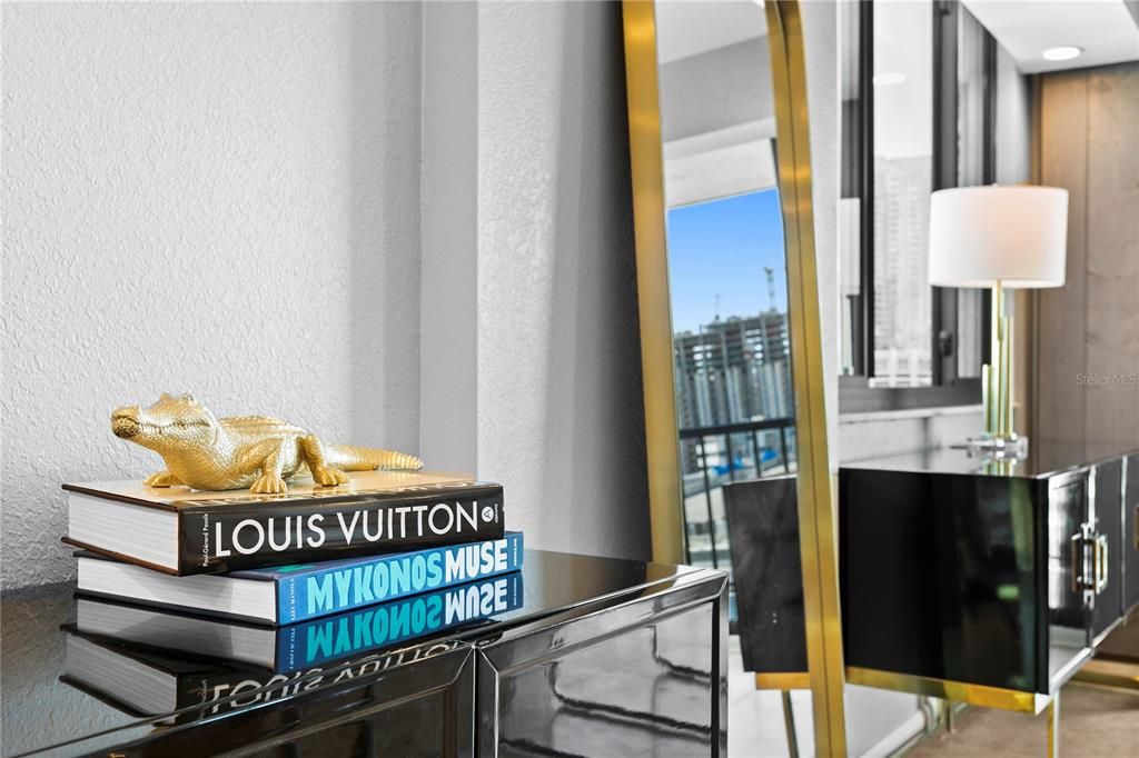 For Sale: $599,900 (3 beds, 2 baths, 1939 Square Feet)