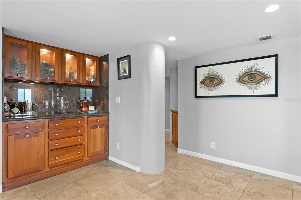 For Sale: $599,900 (3 beds, 2 baths, 1939 Square Feet)